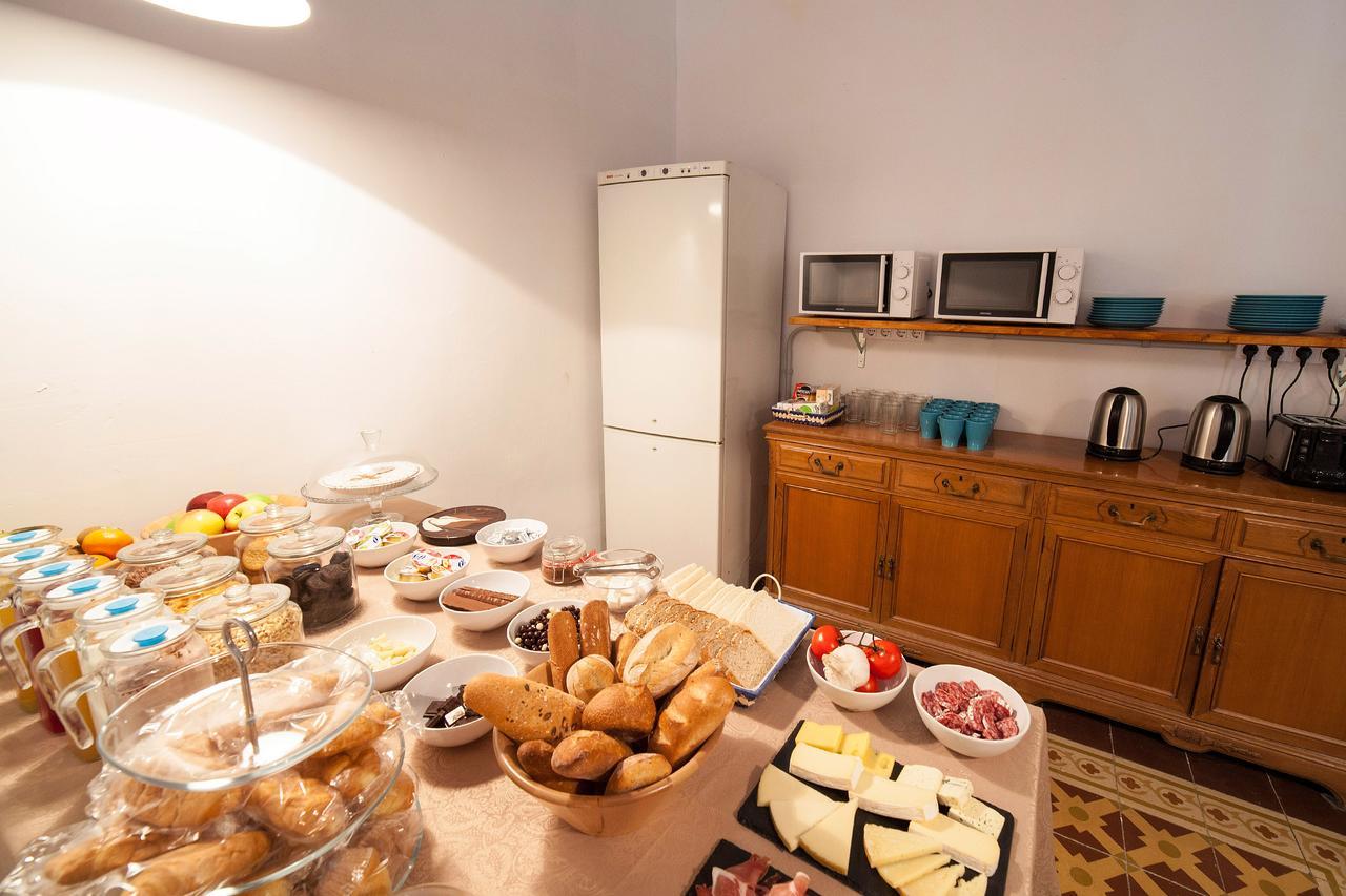 Bed In Girona Bed & Breakfast Dış mekan fotoğraf