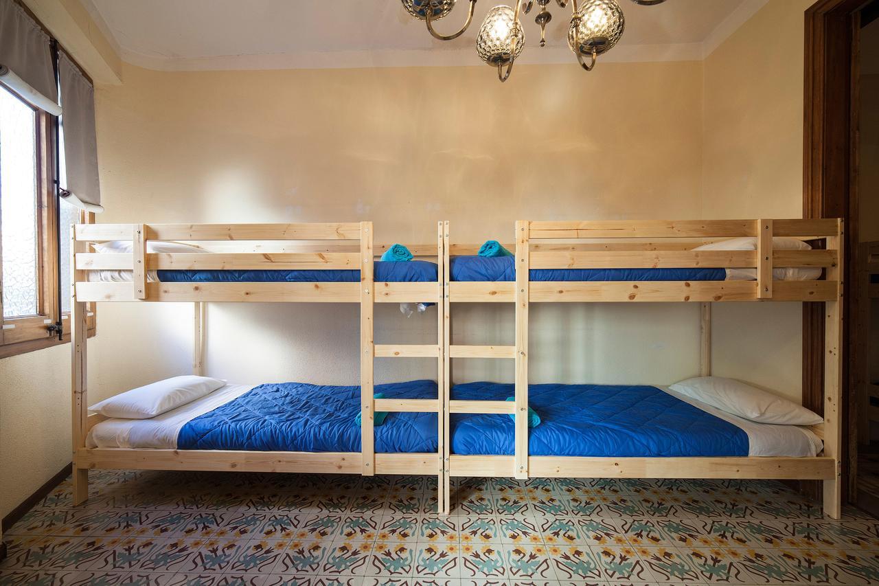 Bed In Girona Bed & Breakfast Dış mekan fotoğraf