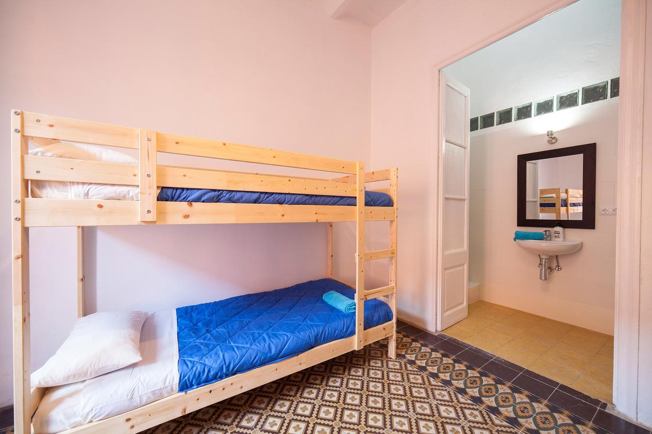 Bed In Girona Bed & Breakfast Dış mekan fotoğraf