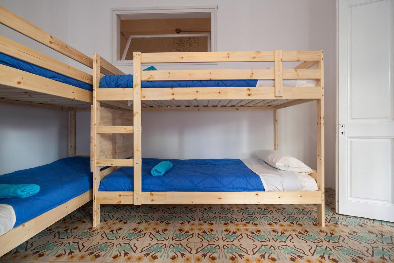 Bed In Girona Bed & Breakfast Dış mekan fotoğraf