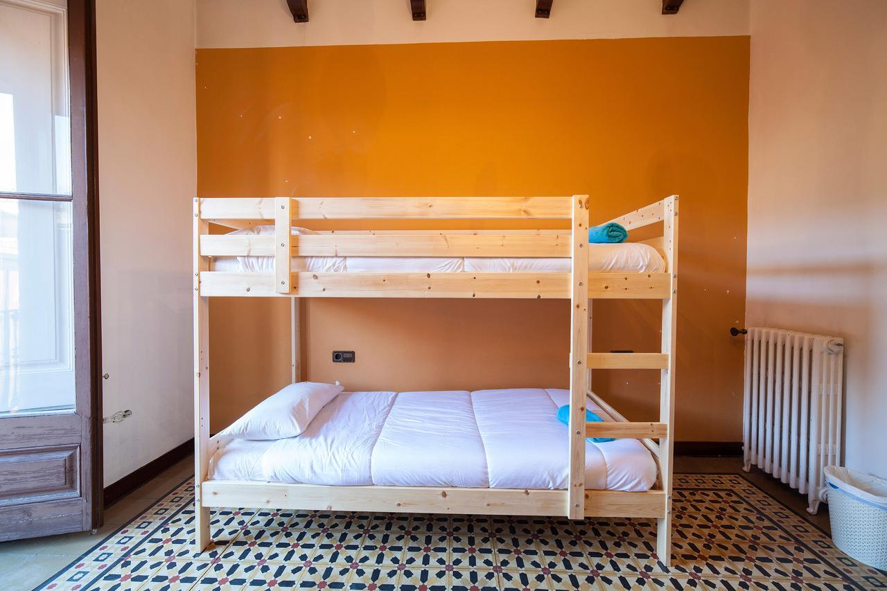 Bed In Girona Bed & Breakfast Dış mekan fotoğraf