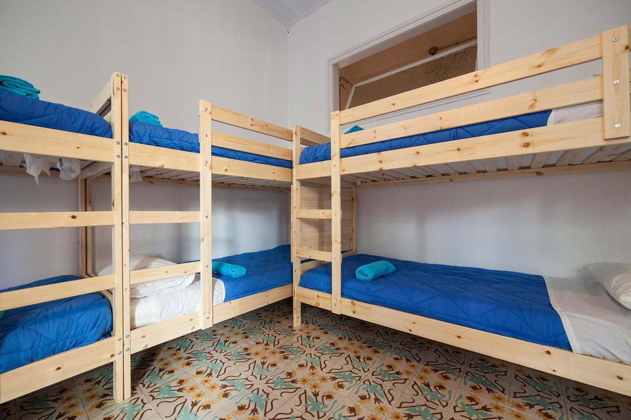 Bed In Girona Bed & Breakfast Dış mekan fotoğraf