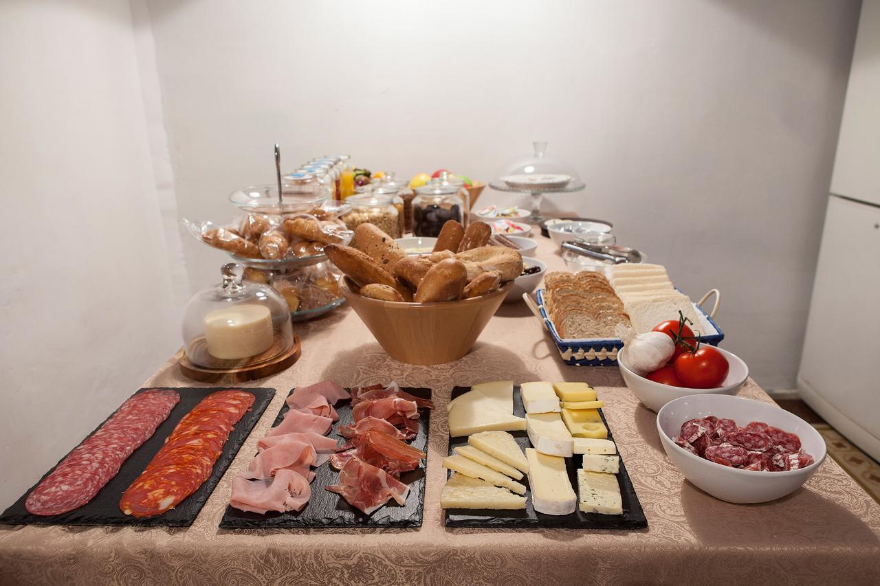 Bed In Girona Bed & Breakfast Dış mekan fotoğraf