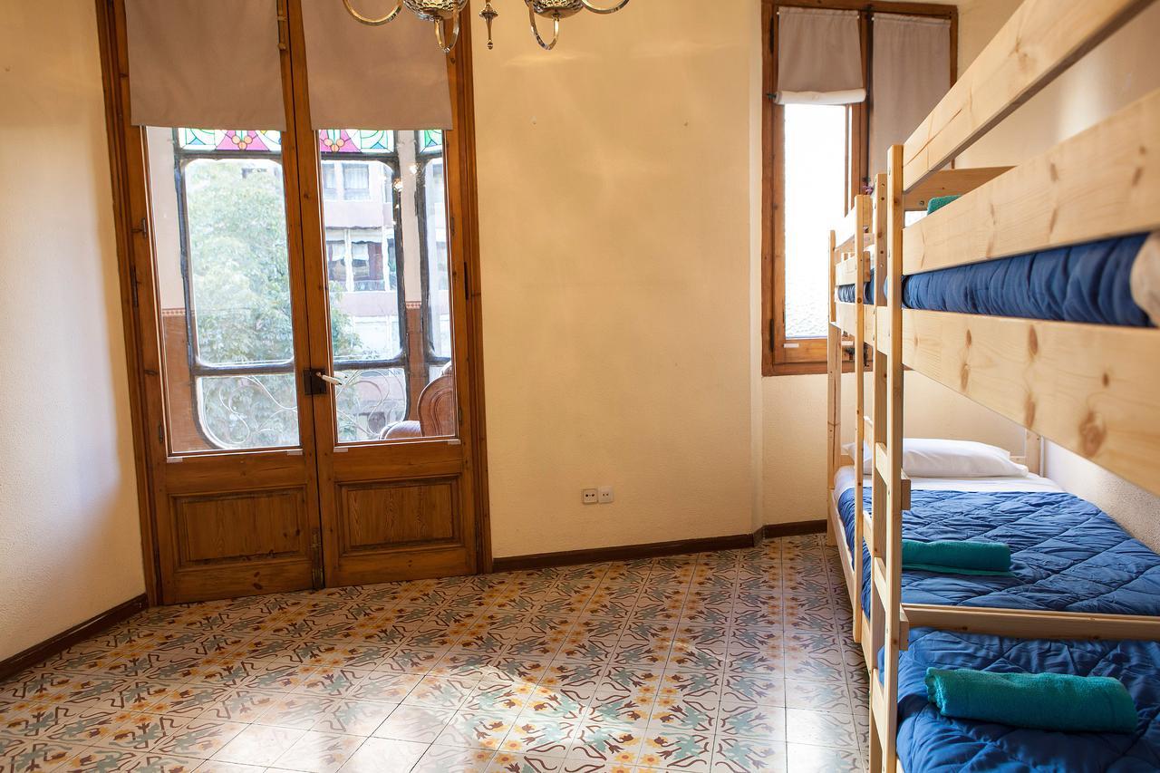 Bed In Girona Bed & Breakfast Dış mekan fotoğraf