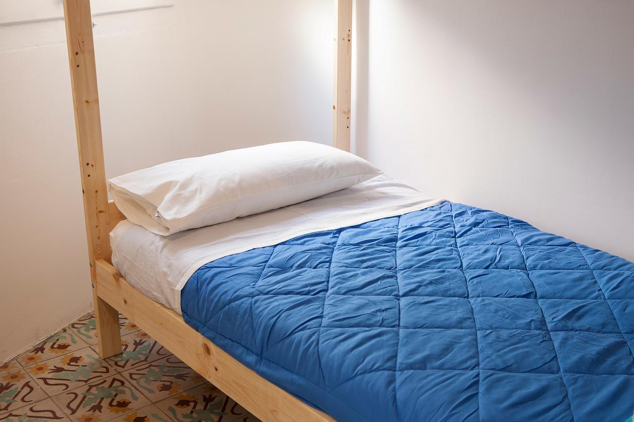Bed In Girona Bed & Breakfast Dış mekan fotoğraf