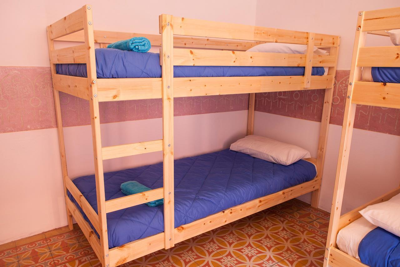 Bed In Girona Bed & Breakfast Dış mekan fotoğraf
